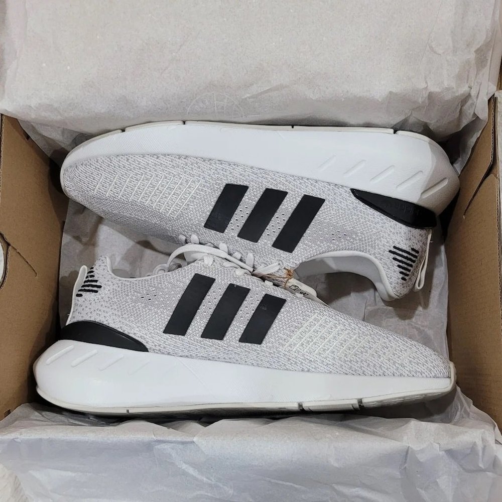 adidas SWIFT RUN 22 W Womens Shoes